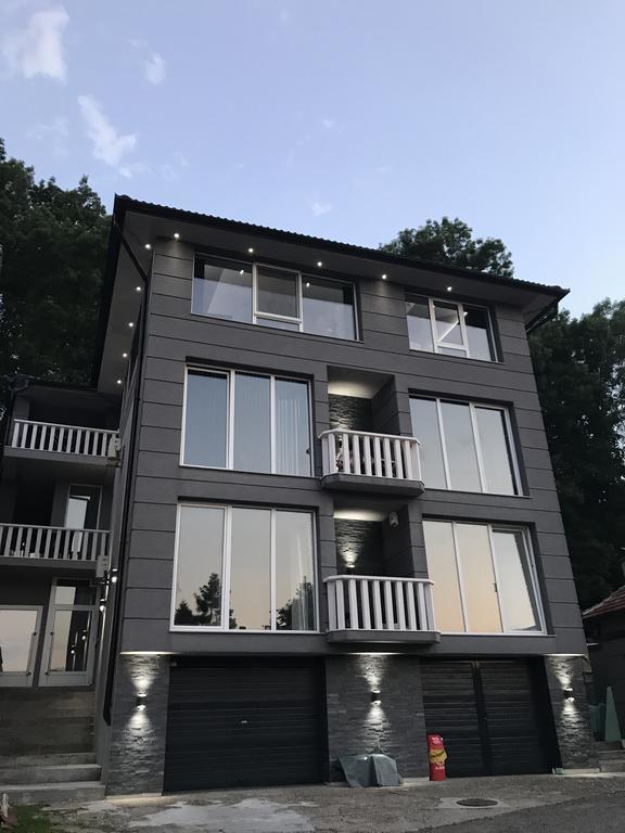 Apartment Ajla Tuzla Exterior foto