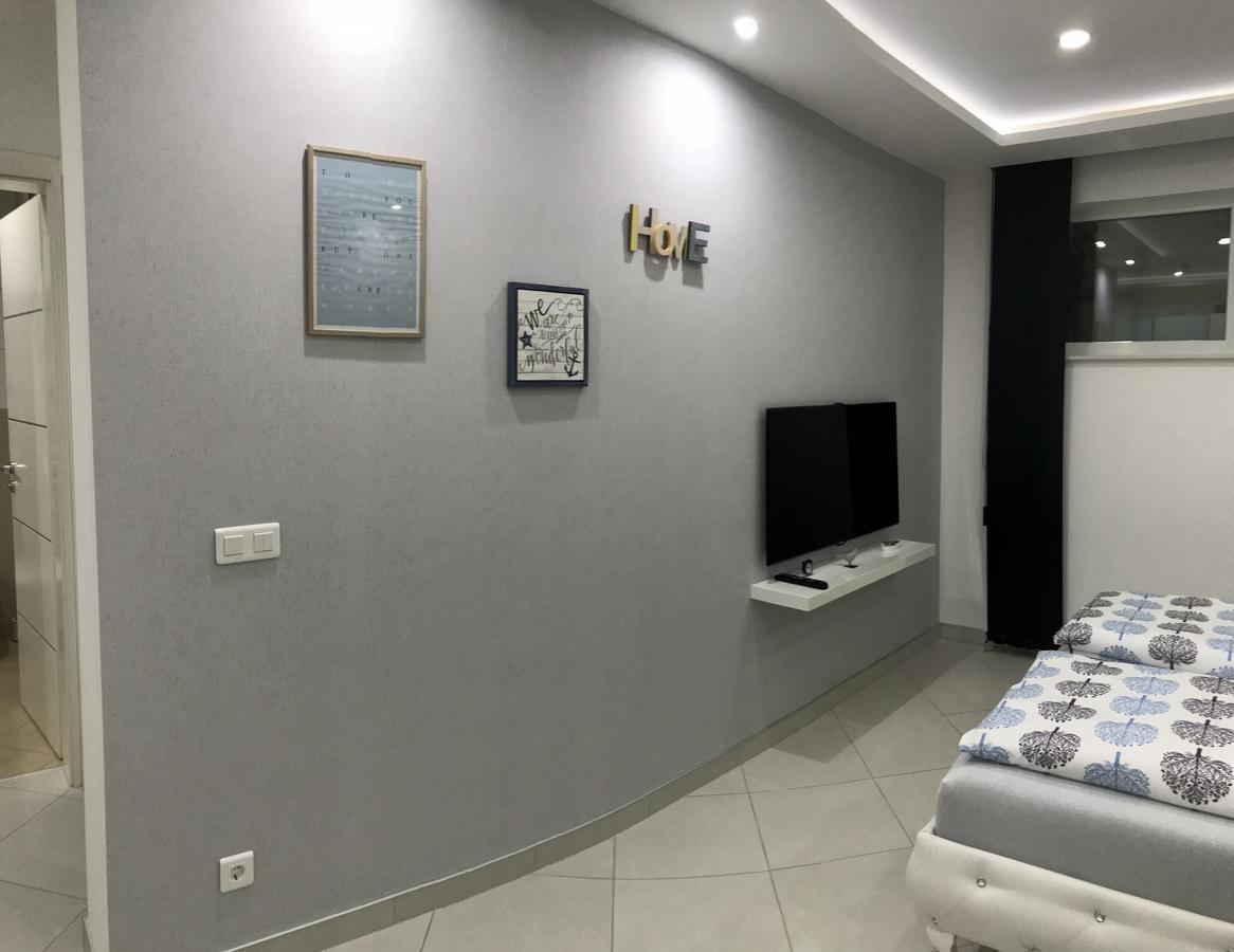 Apartment Ajla Tuzla Exterior foto